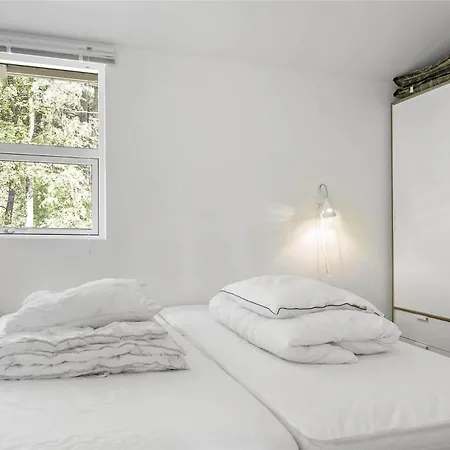 Дом отдыха 2610-aakirkeby-aspesgardsskoven-16 Vester Somarken